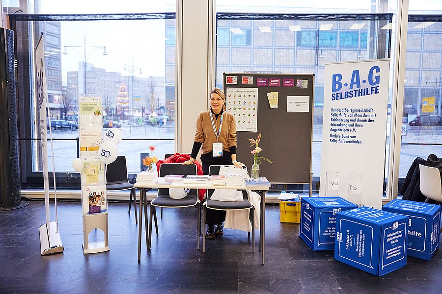 EUROPÄISCHER REGIONALGIPFEL
FÜR MENSCHEN MIT BEHINDERUNGEN EUROPÄISCHER REGIONALGIPFEL
FÜR MENSCHEN MIT BEHINDERUNGEN