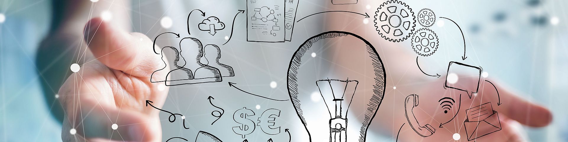 Bild Projekte, zwischen zwei Händen erscheinen eine gezeichnete Glühlampe und andere Icons, die Ideen symbolisieren Bild Projekte, zwischen zwei Händen erscheinen eine gezeichnete Glühlampe und andere Icons, die Ideen symbolisieren